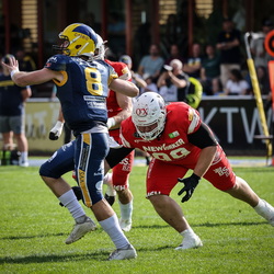 HI Invaders-NewYorker Lions